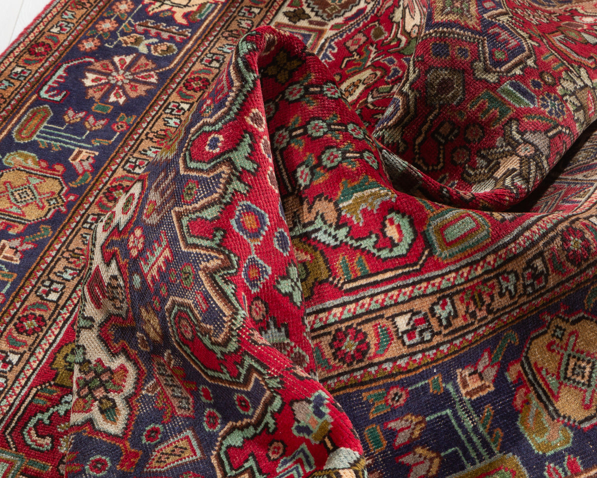 Vintage Red and navy Geometric Rug – 9' 5" x 6' 7" (286 x 201 cm)