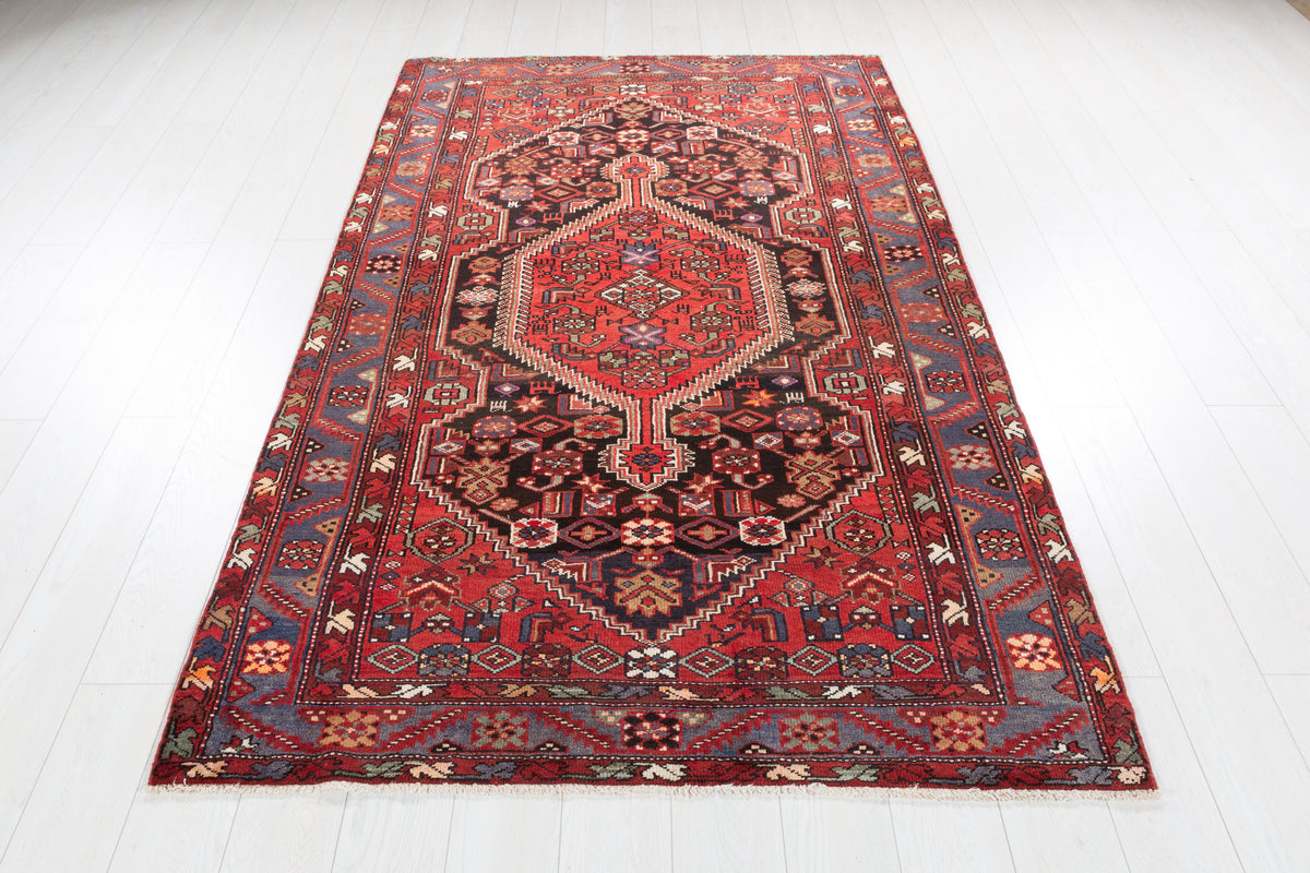 Vintage Red, Black Geometric Medallion Area Rug – 7' 9" x 4' 7" (237 x 140 cm)