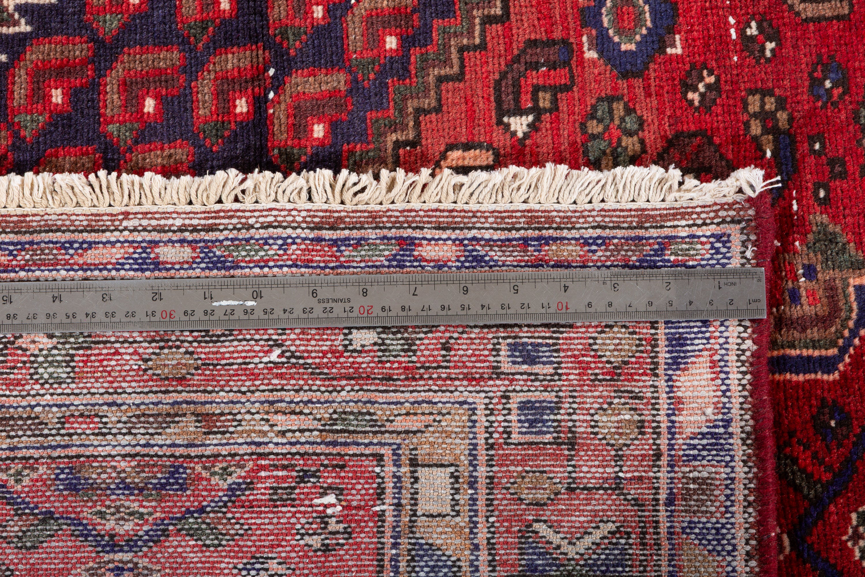 Vintage Red, Coral Central Medallion Area Rug – 6' 10" x 4' 2" (209 x 128 cm)