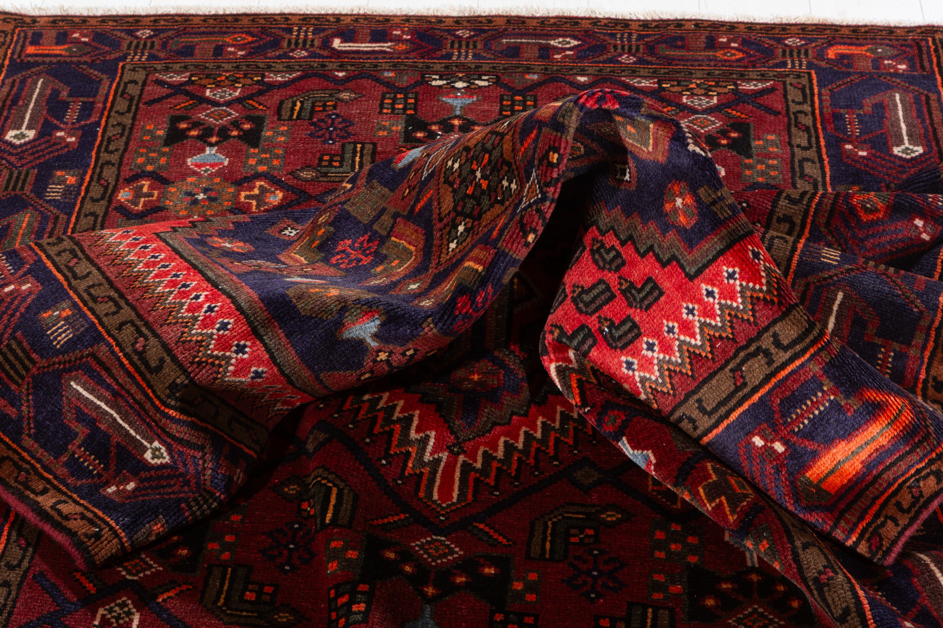 Collectible Vintage Navy Blue, Coral Geometric Medallion Area Rug – 6' 8" x 4' 2" (202 x 127 cm)