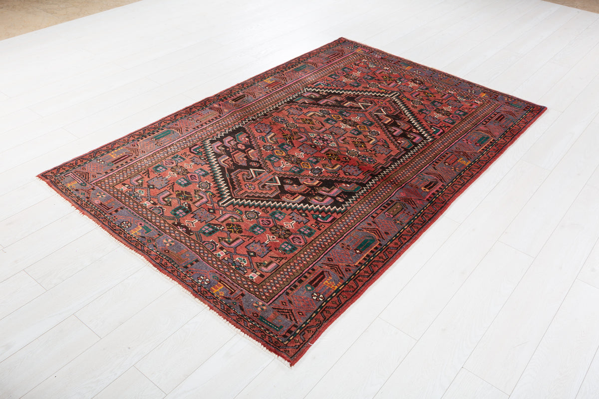 Vintage Bright Red Geometric Medallion Area Rug – 6' 11" x 4' 6" (212 x 137 cm)