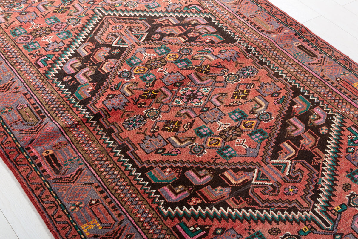 Vintage Bright Red Geometric Medallion Area Rug – 6' 11" x 4' 6" (212 x 137 cm)