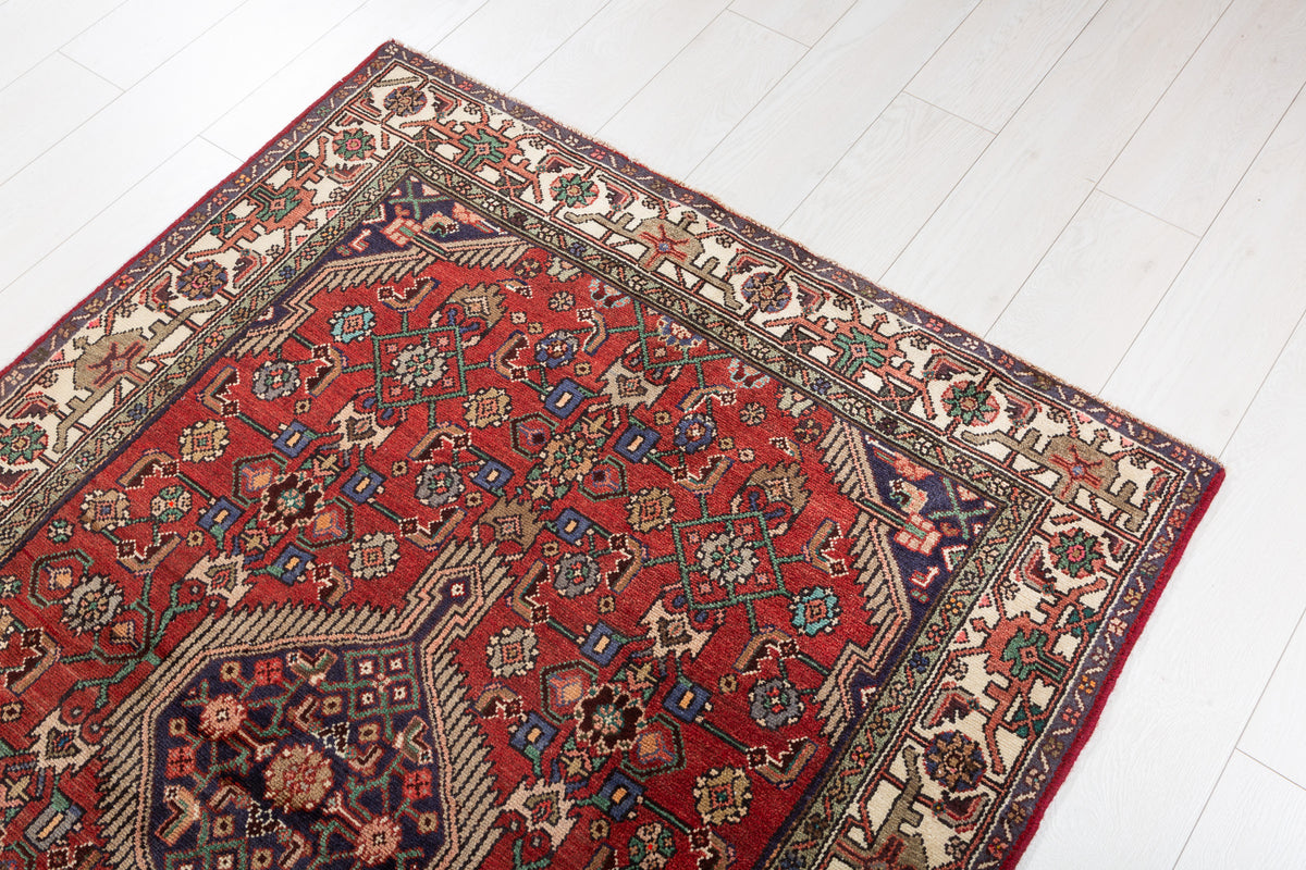 Collectible Vintage Rust Red, Beige Floral Medallion Area Rug – 5' 9" x 4' 0" (176 x 123 cm)
