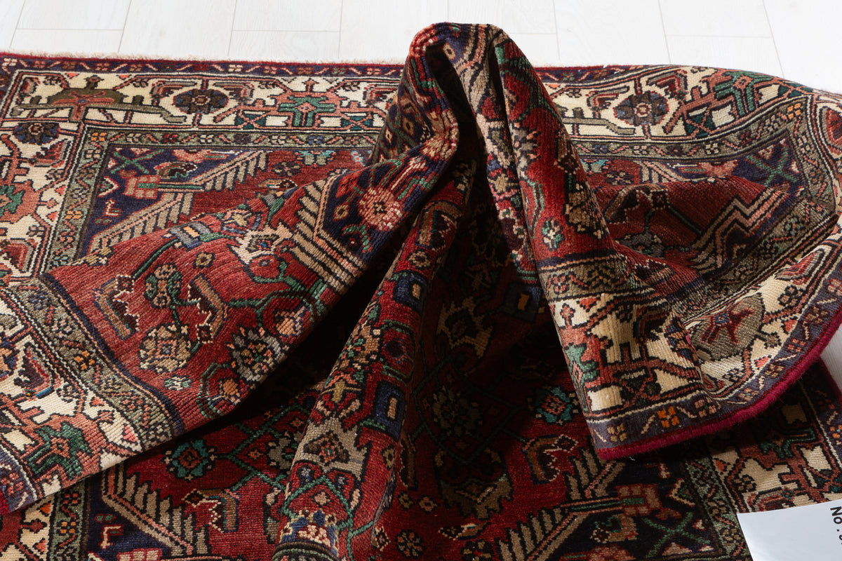 Collectible Vintage Rust Red, Beige Floral Medallion Area Rug – 5' 9" x 4' 0" (176 x 123 cm)