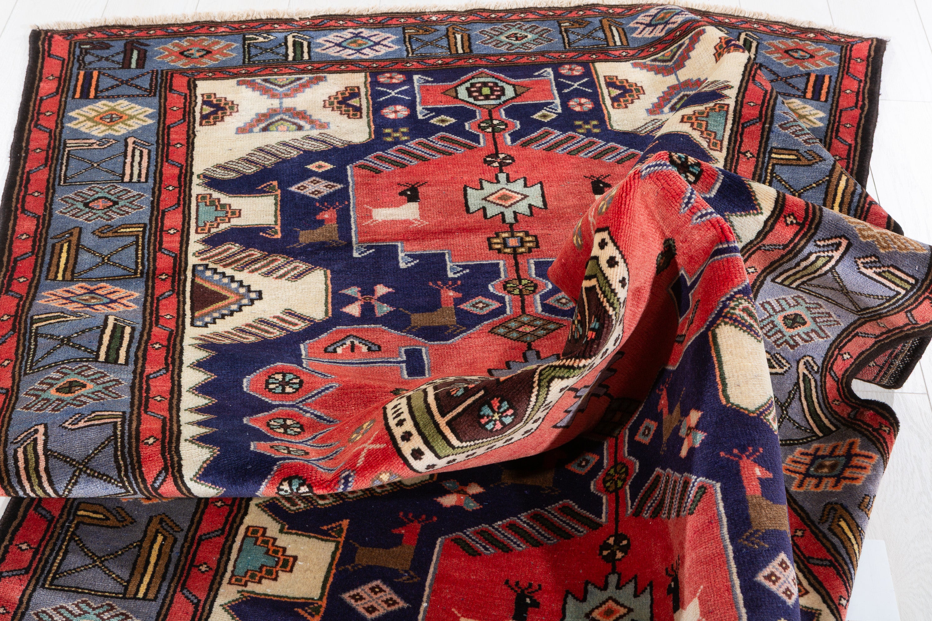 Collectible Vintage Coral, Navy Blue Geometric Medallion Area Rug – 6' 9" x 4' 5" (205 x 135 cm)