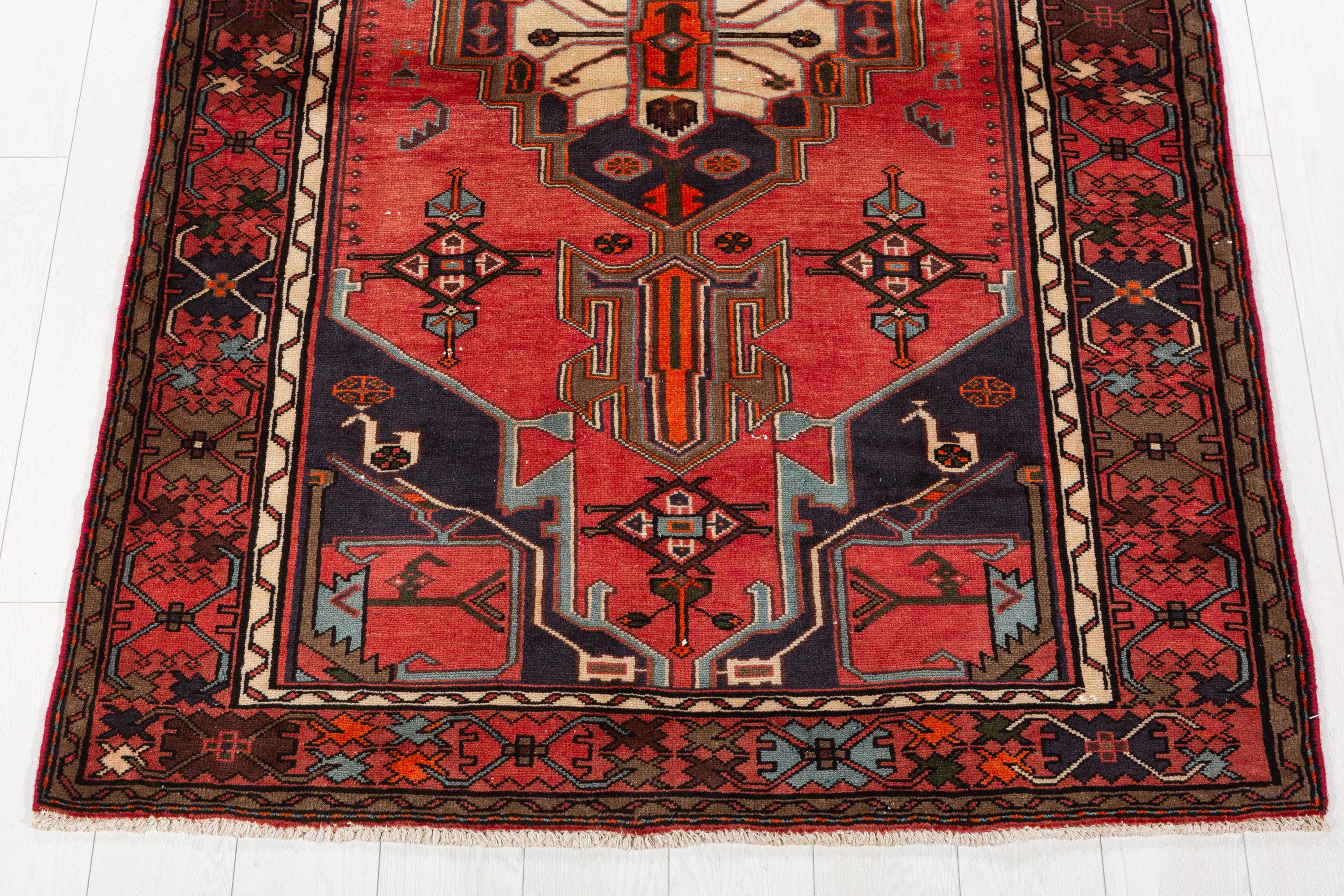 Vintage Coral, Navy Blue Geometric Medallion Area Rug – 6' 6" x 4' 4" (198 x 131 cm)