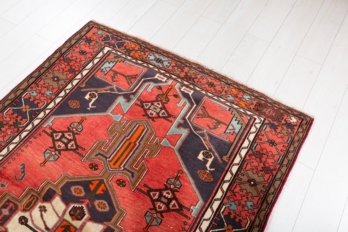 Vintage Coral, Navy Blue Geometric Medallion Area Rug – 6' 6" x 4' 4" (198 x 131 cm)
