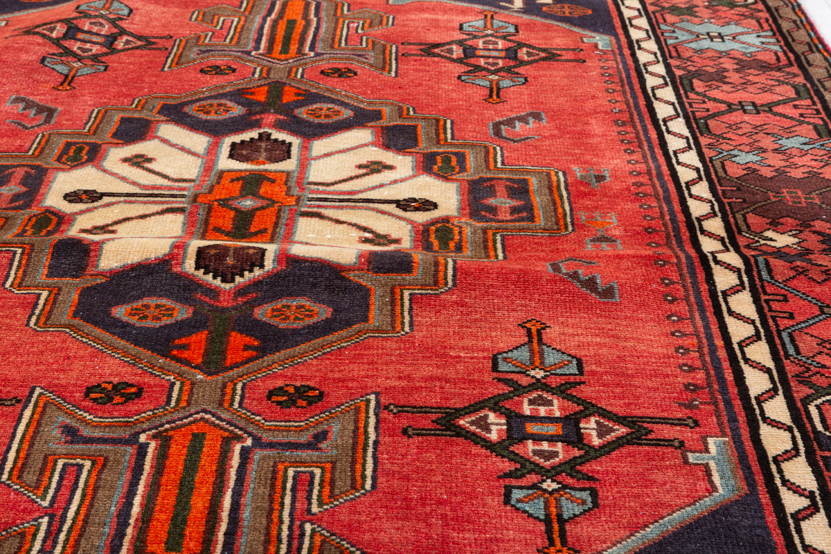 Vintage Coral, Navy Blue Geometric Medallion Area Rug – 6' 6" x 4' 4" (198 x 131 cm)