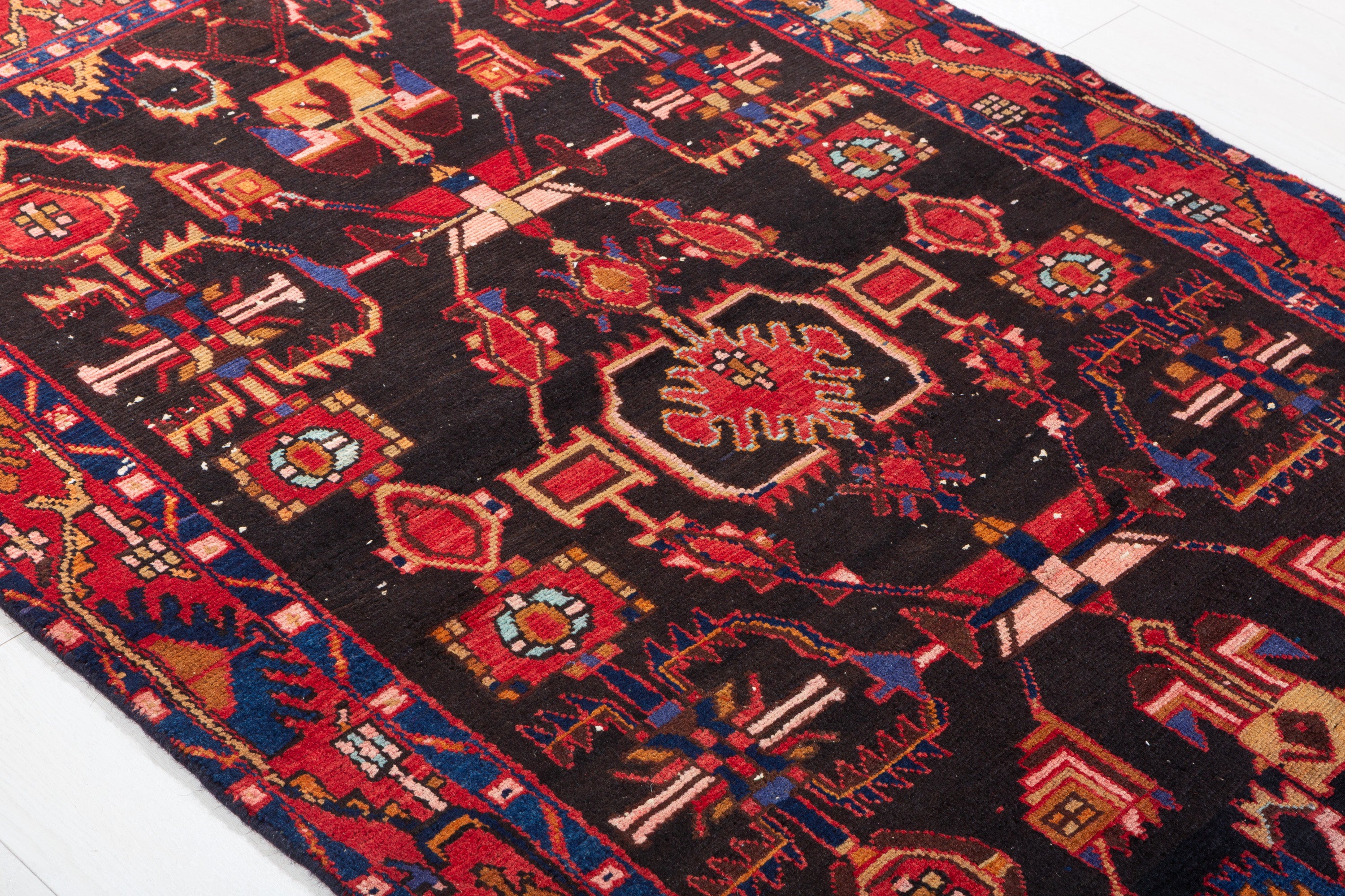 Collectible Vintage Black Red Animal Motif Area Rug – 6' 4" x 4' 3" (194 x 130 cm)