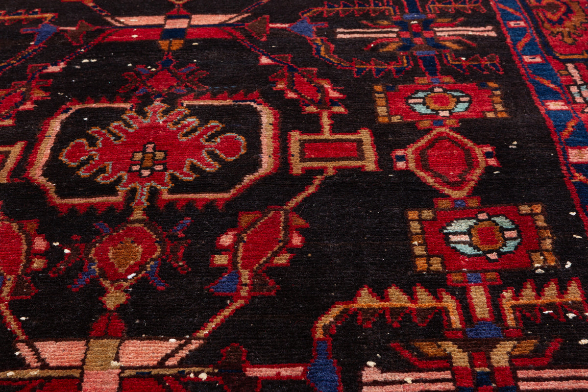 Collectible Vintage Black Red Animal Motif Area Rug – 6' 4" x 4' 3" (194 x 130 cm)