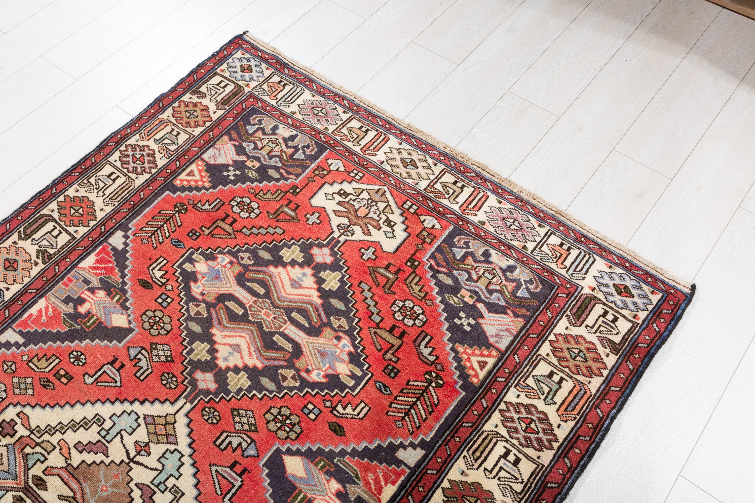 Collectible Vintage Coral, Beige Triple Diamond Area Rug – 6' 10" x 4' 1" (209 x 124 cm)