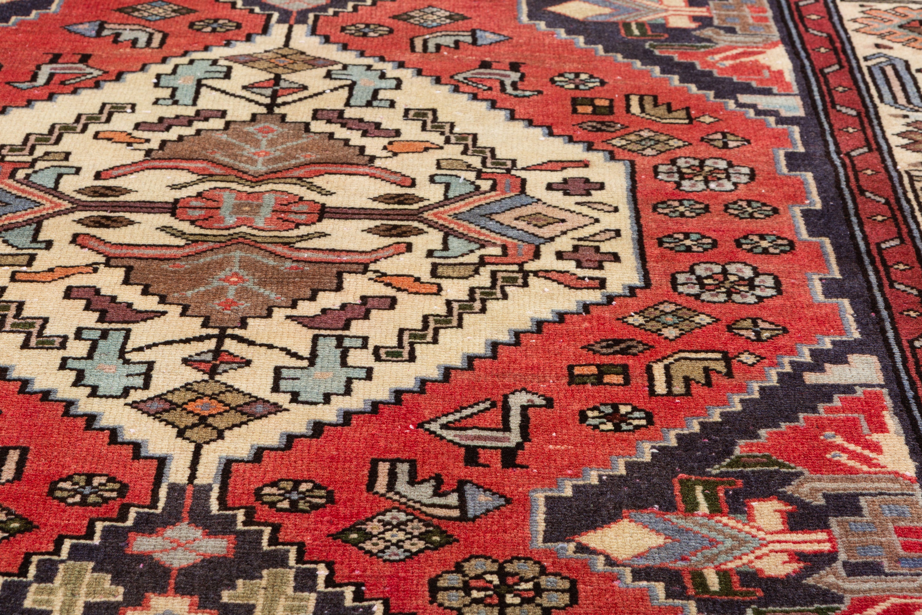 Collectible Vintage Coral, Beige Triple Diamond Area Rug – 6' 10" x 4' 1" (209 x 124 cm)