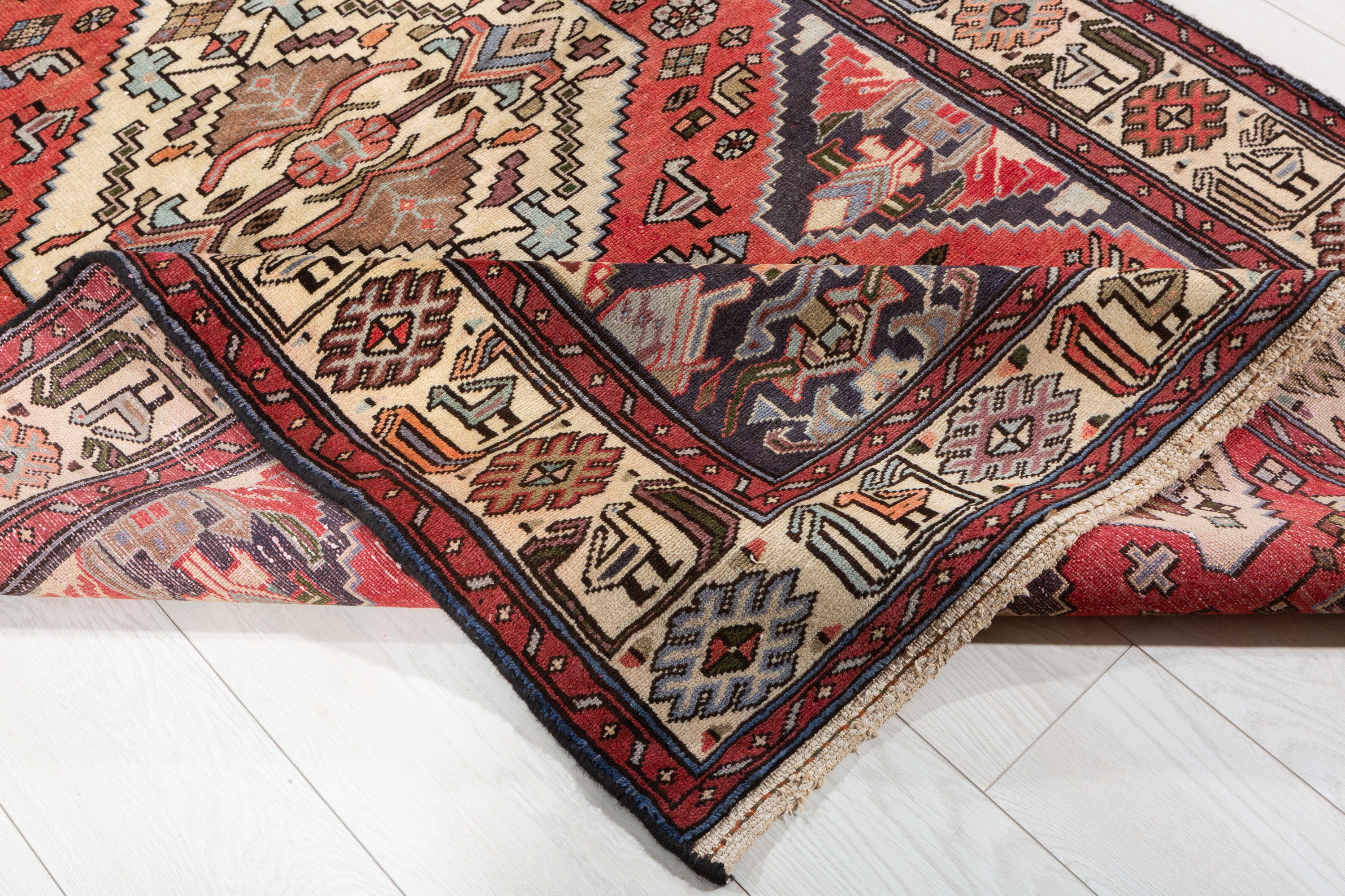 Collectible Vintage Coral, Beige Triple Diamond Area Rug – 6' 10" x 4' 1" (209 x 124 cm)