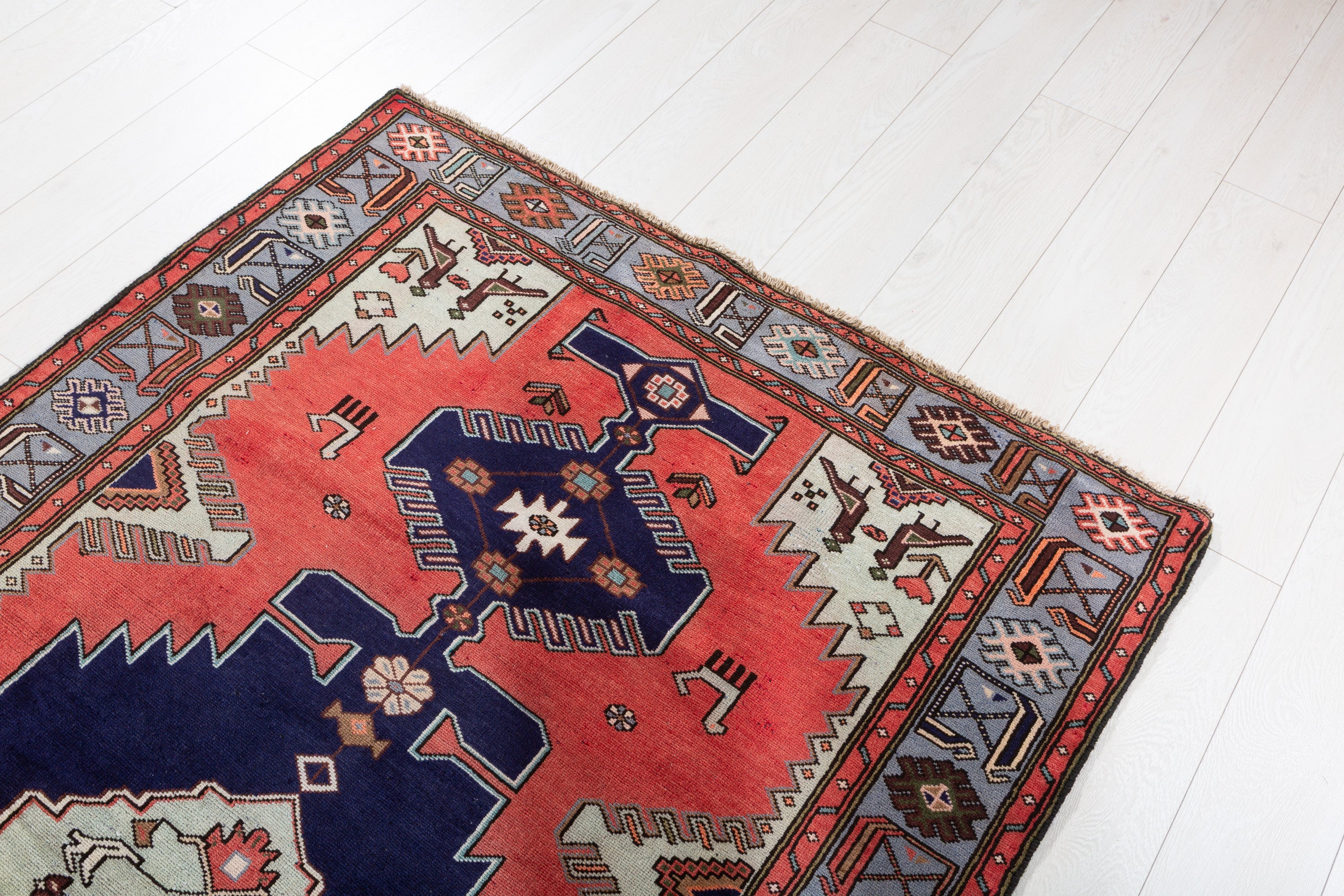 Collectible Vintage Coral, Navy Blue Triple Medallion Area Rug – 7' 0" x 4' 2" (213 x 126 cm)