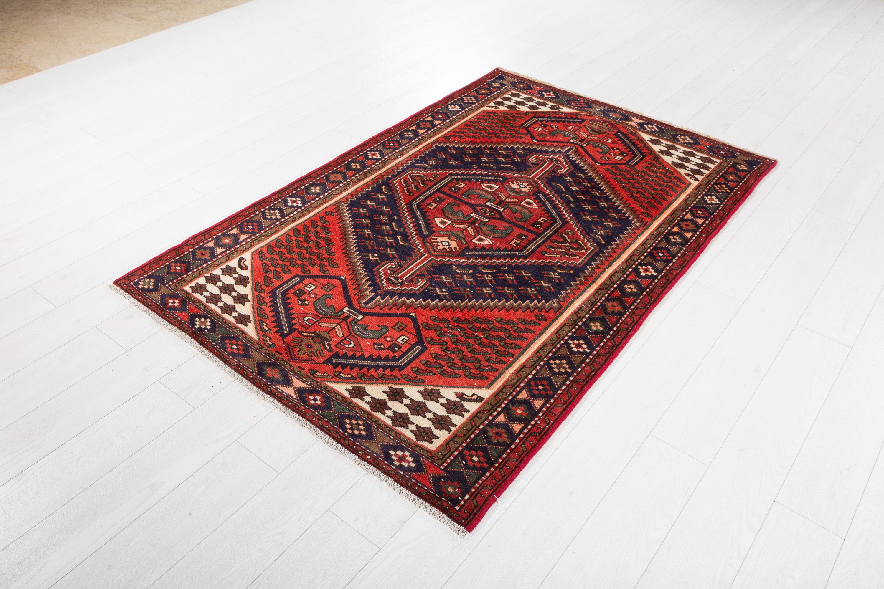 Vintage Coral, Navy Blue Diamond Medallion Area Rug – 6' 4" x 4' 1" (193 x 125 cm)