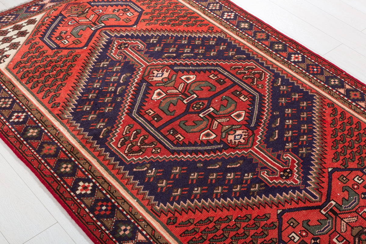 Vintage Coral, Navy Blue Diamond Medallion Area Rug – 6' 4" x 4' 1" (193 x 125 cm)