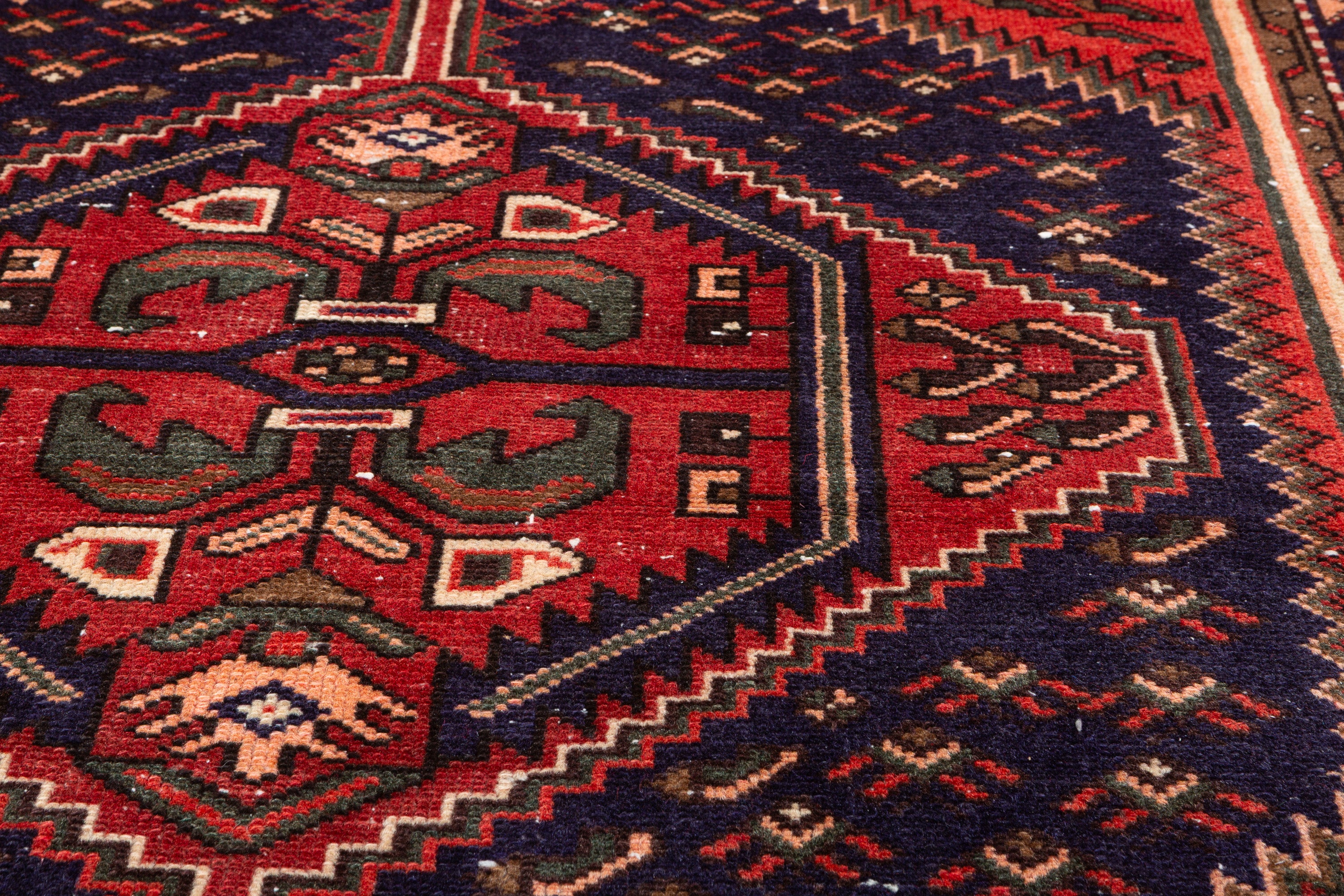 Vintage Coral, Navy Blue Diamond Medallion Area Rug – 6' 4" x 4' 1" (193 x 125 cm)