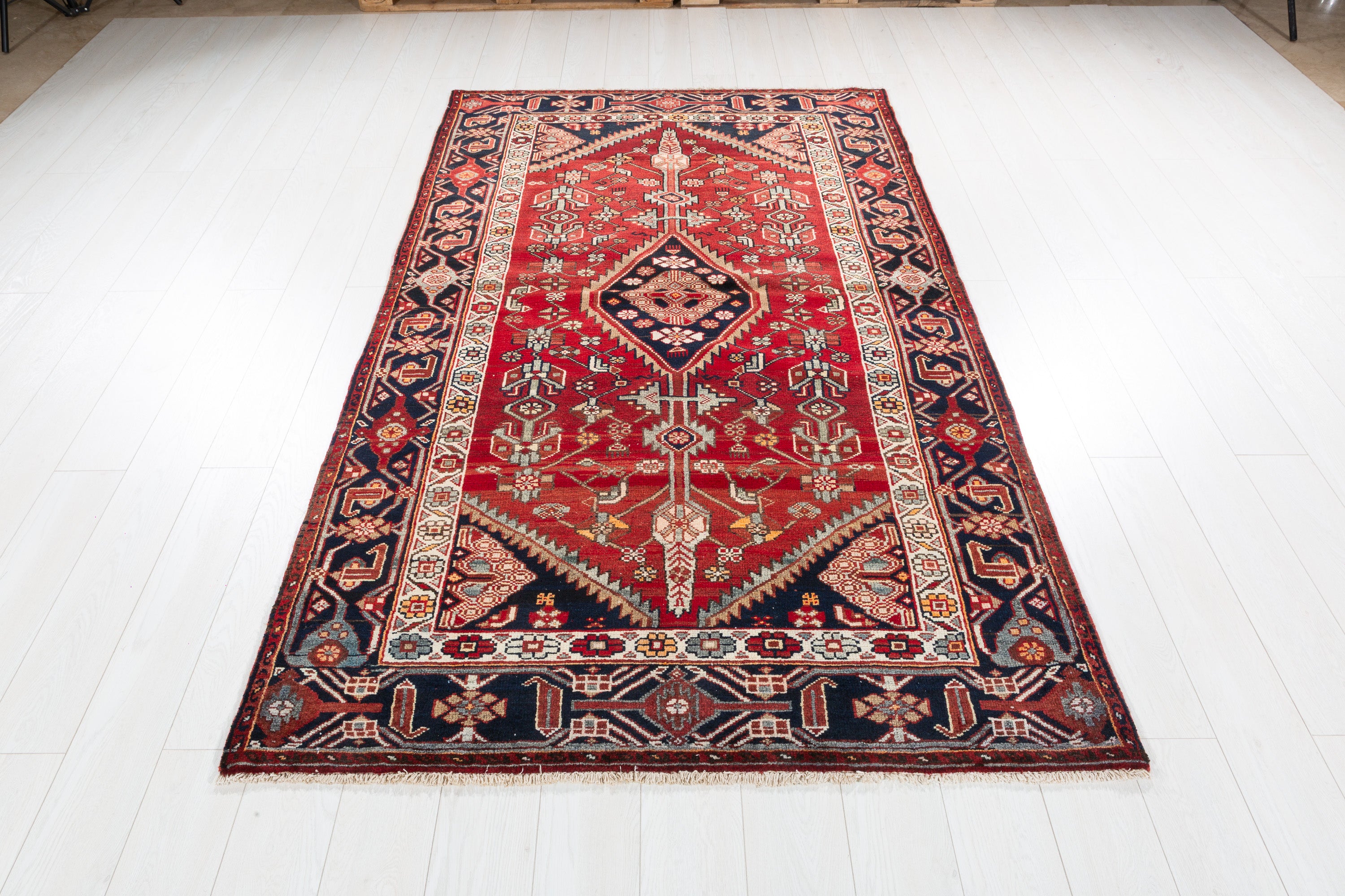 Vintage Red, Deep Navy Blue Geometric Medallion Area Rug – 7' 8" x 4' 6" (234 x 136 cm)
