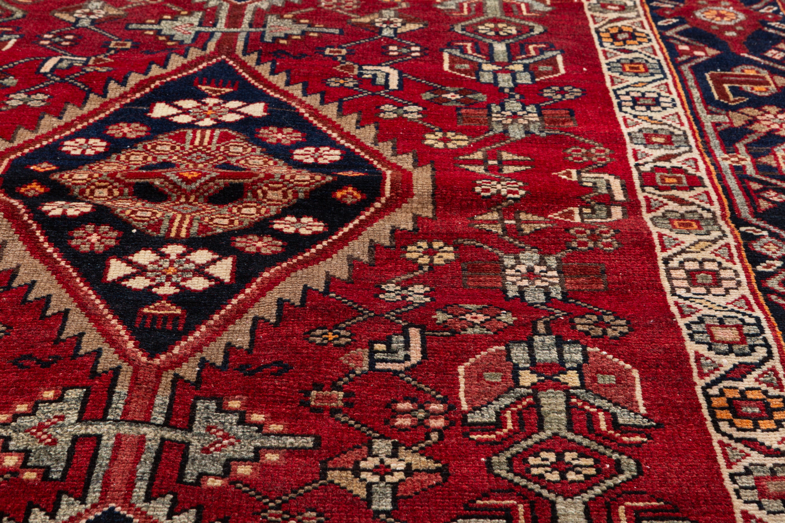 Vintage Red, Deep Navy Blue Geometric Medallion Area Rug – 7' 8" x 4' 6" (234 x 136 cm)