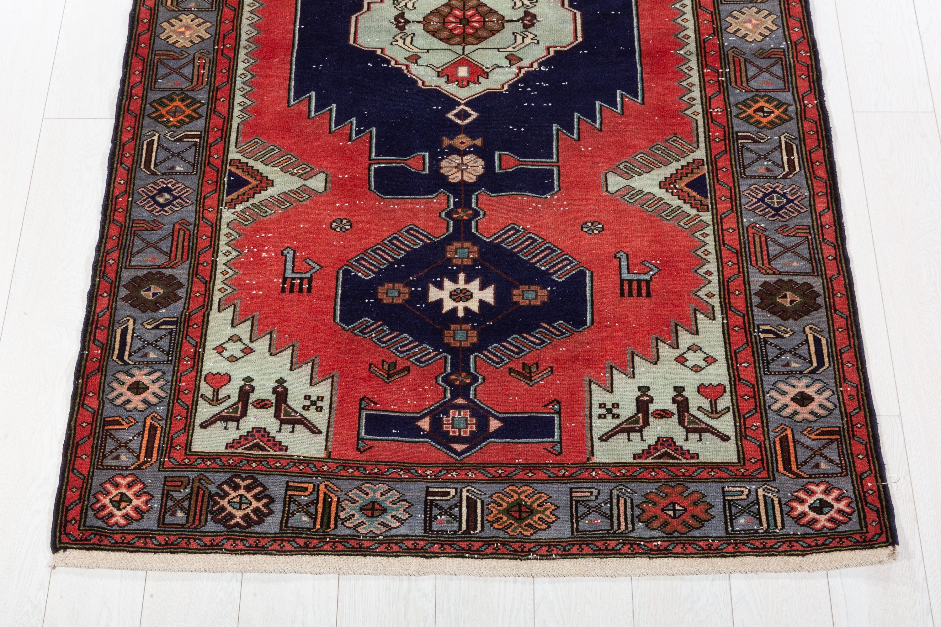 Collectible Vintage Coral, Navy Blue Triple Medallion Area Rug – 7' 0" x 4' 2" (213 x 127 cm)