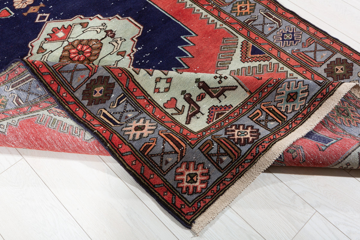 Collectible Vintage Coral, Navy Blue Triple Medallion Area Rug – 7' 0" x 4' 2" (213 x 127 cm)