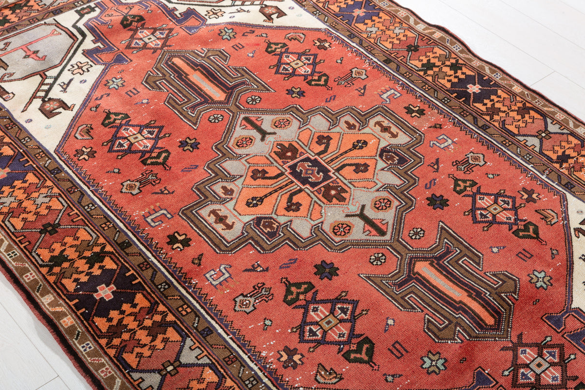 Vintage Coral, Orange Geometric Medallion Area Rug – 6' 4" x 4' 3" (194 x 130 cm)