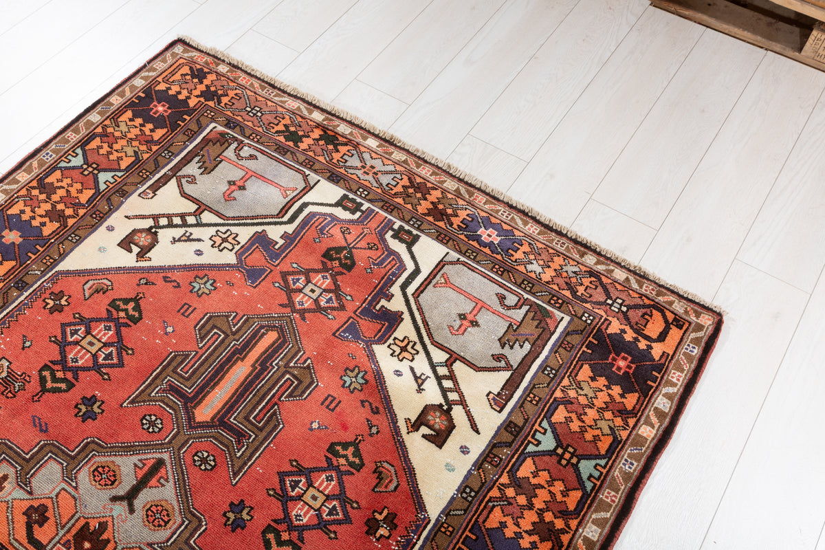 Vintage Coral, Orange Geometric Medallion Area Rug – 6' 4" x 4' 3" (194 x 130 cm)