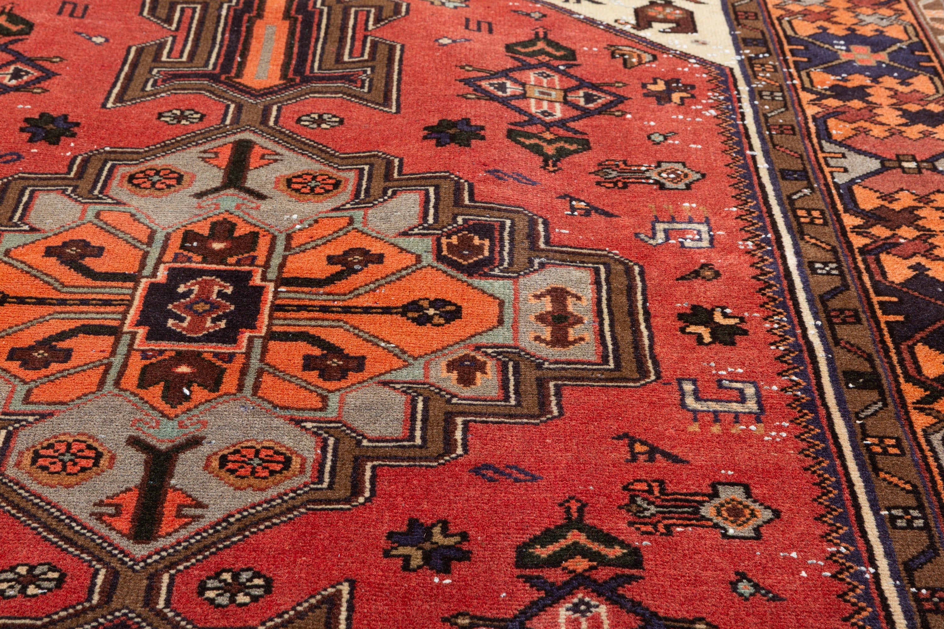 Vintage Coral, Orange Geometric Medallion Area Rug – 6' 4" x 4' 3" (194 x 130 cm)