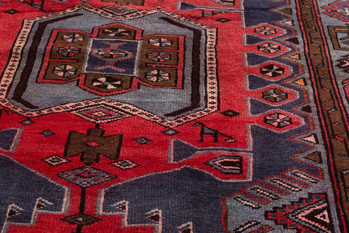 Collectible Vintage Navy Blue, Red Triple Medallion Area Rug – 6' 5" x 4' 3" (196 x 130 cm)