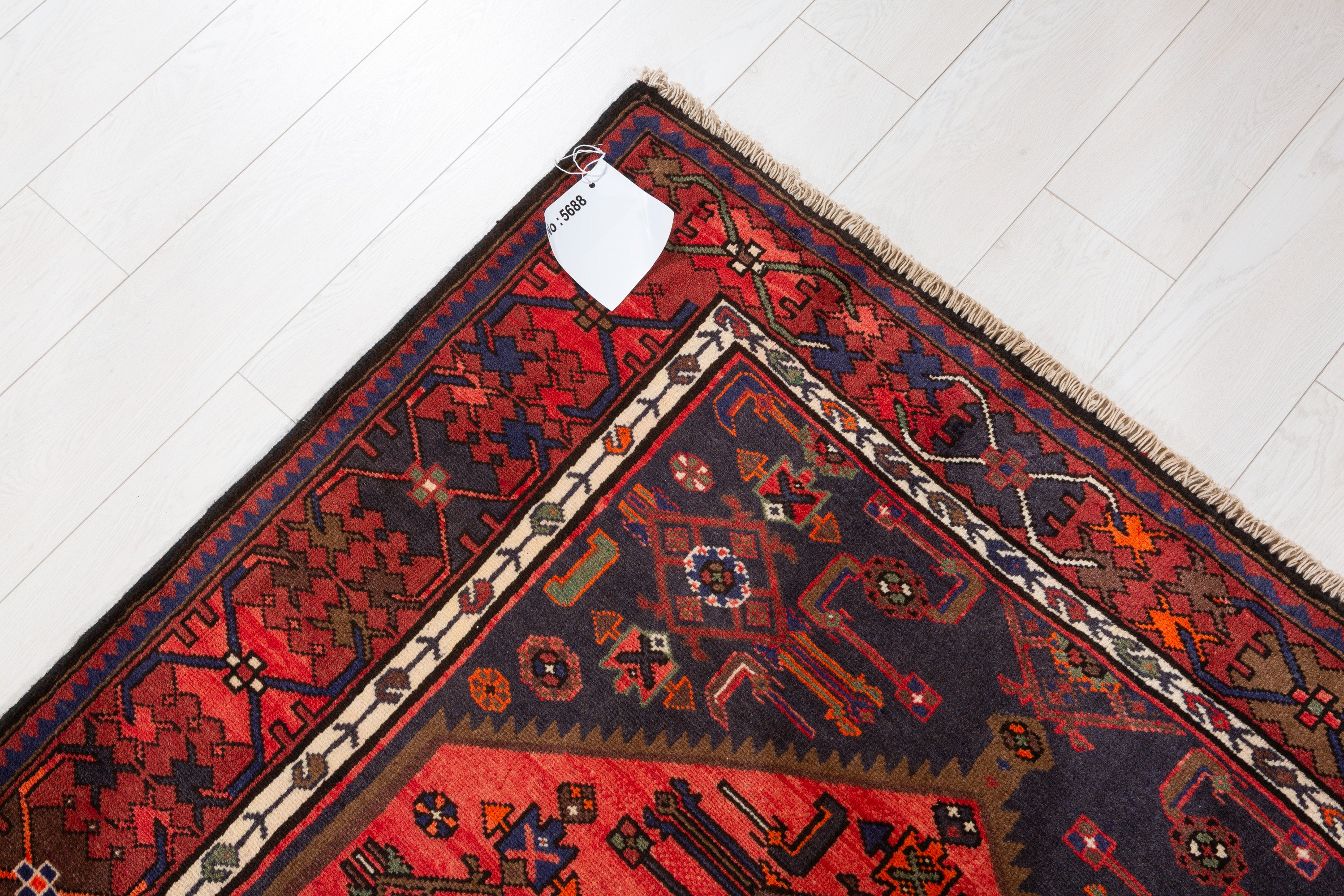 Vintage Coral, Navy Blue Central Medallion Area Rug – 6' 3" x 4' 2" (191 x 127 cm)