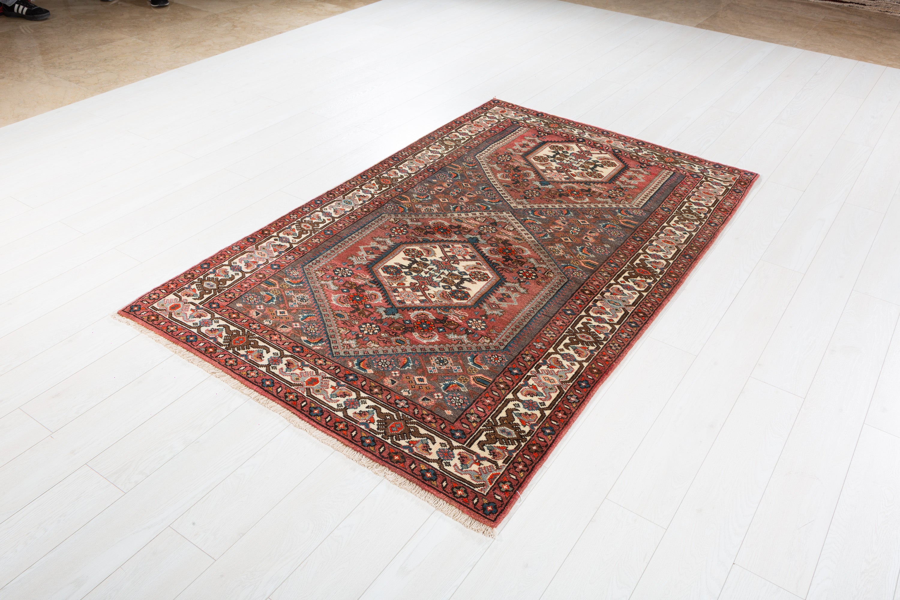 Collectible Vintage Rust Red, Gray Double Medallion Area Rug – 6' 9" x 4' 2" (206 x 128 cm)
