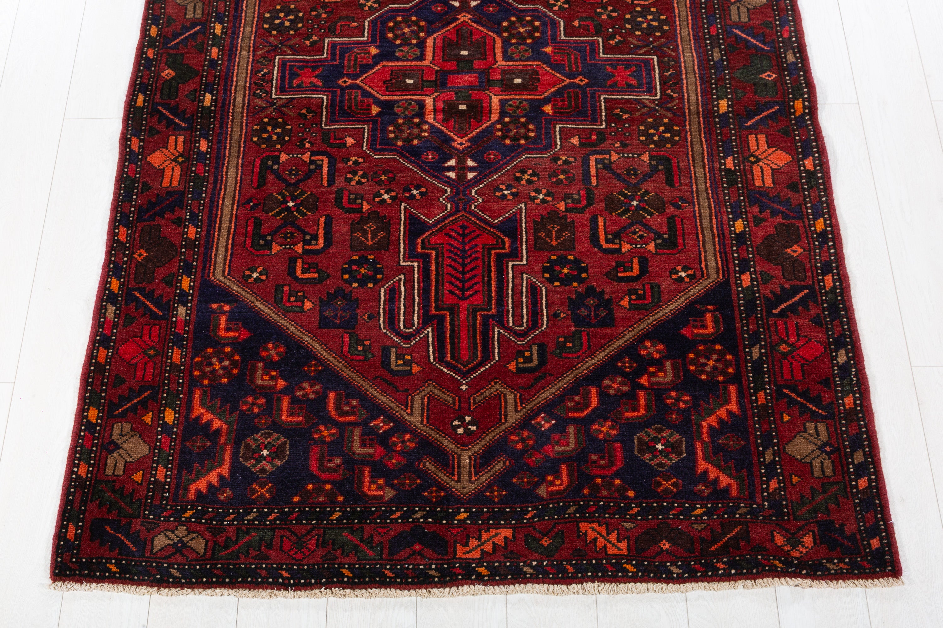Collectible Vintage Rust Red, Navy Blue Central Medallion Area Rug – 6' 9" x 4' 6" (207 x 138 cm)