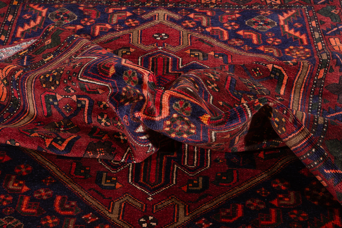 Collectible Vintage Rust Red, Navy Blue Central Medallion Area Rug – 6' 9" x 4' 6" (207 x 138 cm)