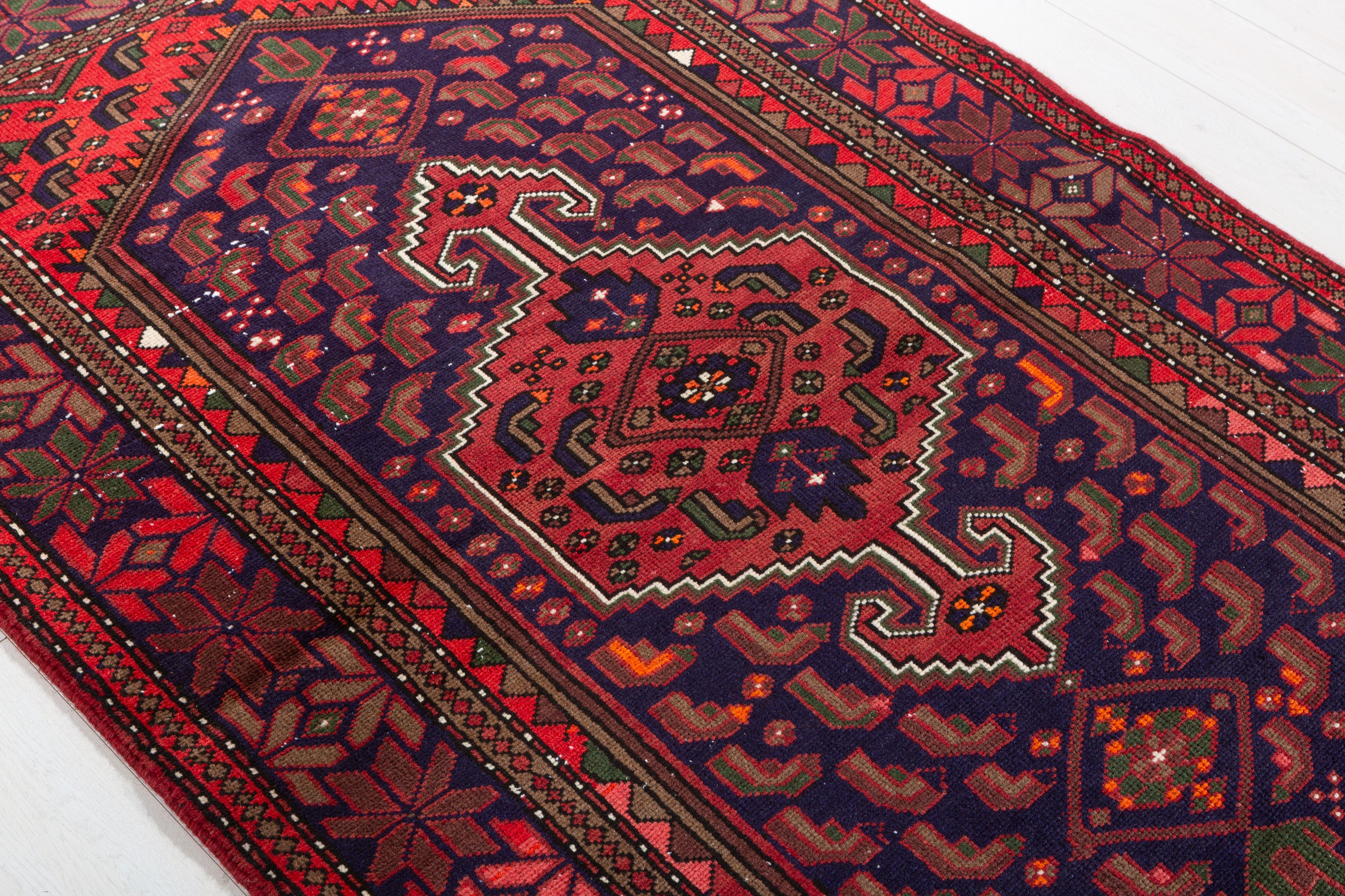 Vintage Pinkish-Red, Navy Blue Central Medallion Area Rug – 6' 4" x 3' 11" (193 x 119 cm)