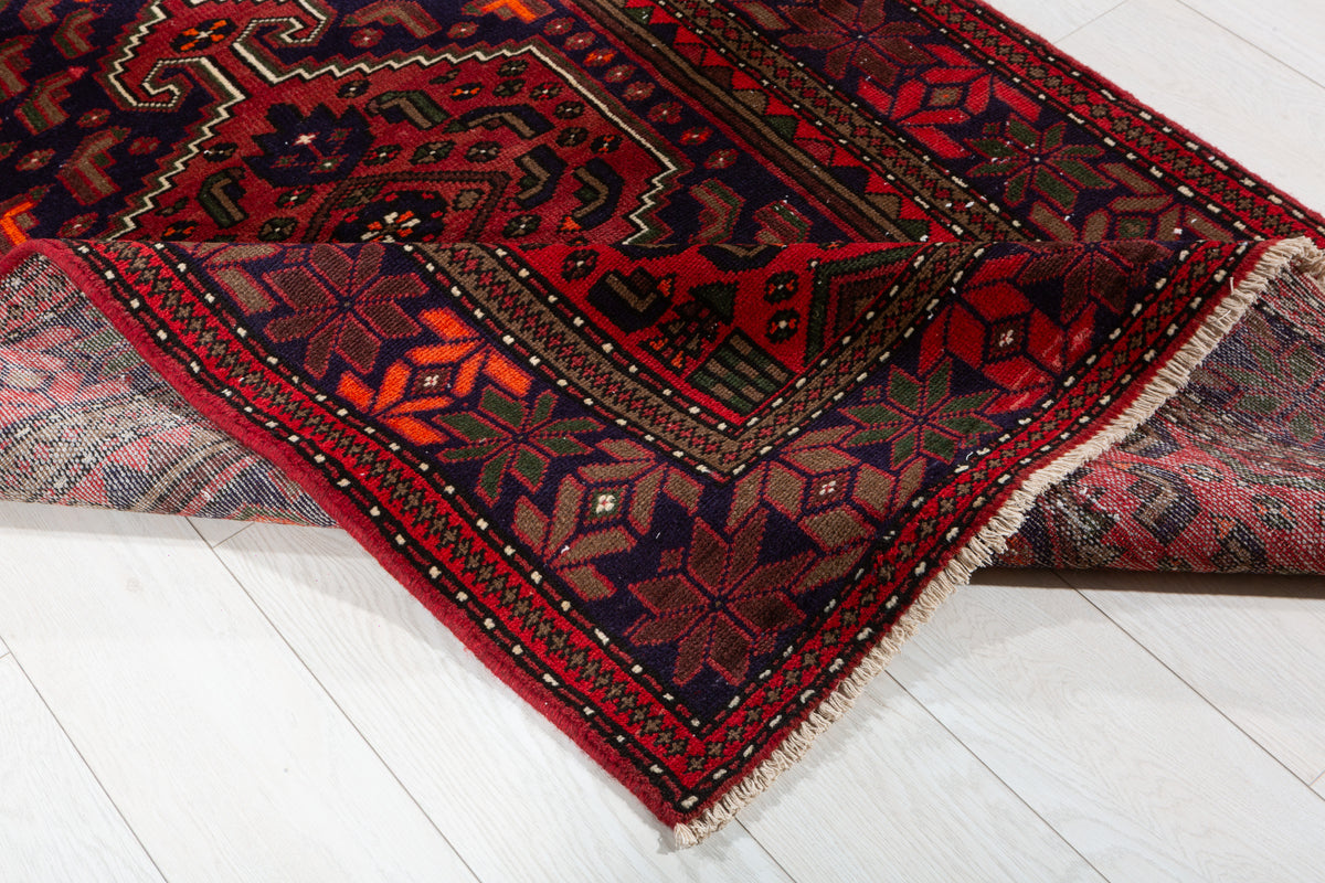 Vintage Pinkish-Red, Navy Blue Central Medallion Area Rug – 6' 4" x 3' 11" (193 x 119 cm)