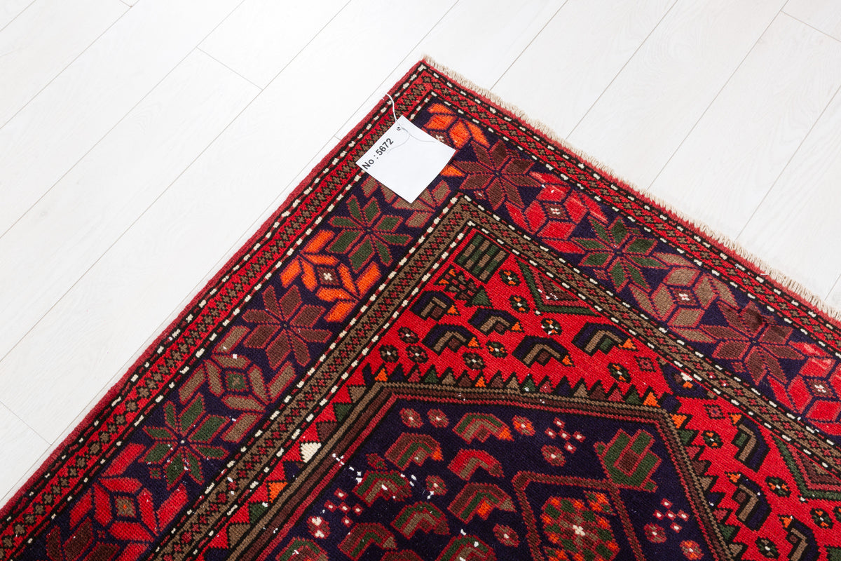 Vintage Pinkish-Red, Navy Blue Central Medallion Area Rug – 6' 4" x 3' 11" (193 x 119 cm)