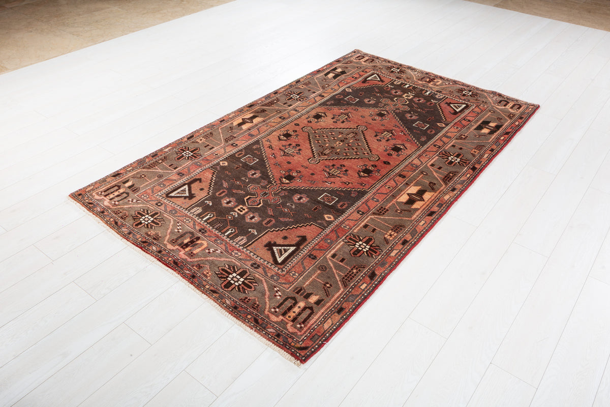 Vintage Brick Red Tribal Diamond Area Rug – 7' 5" x 4' 4" (225 x 132 cm)