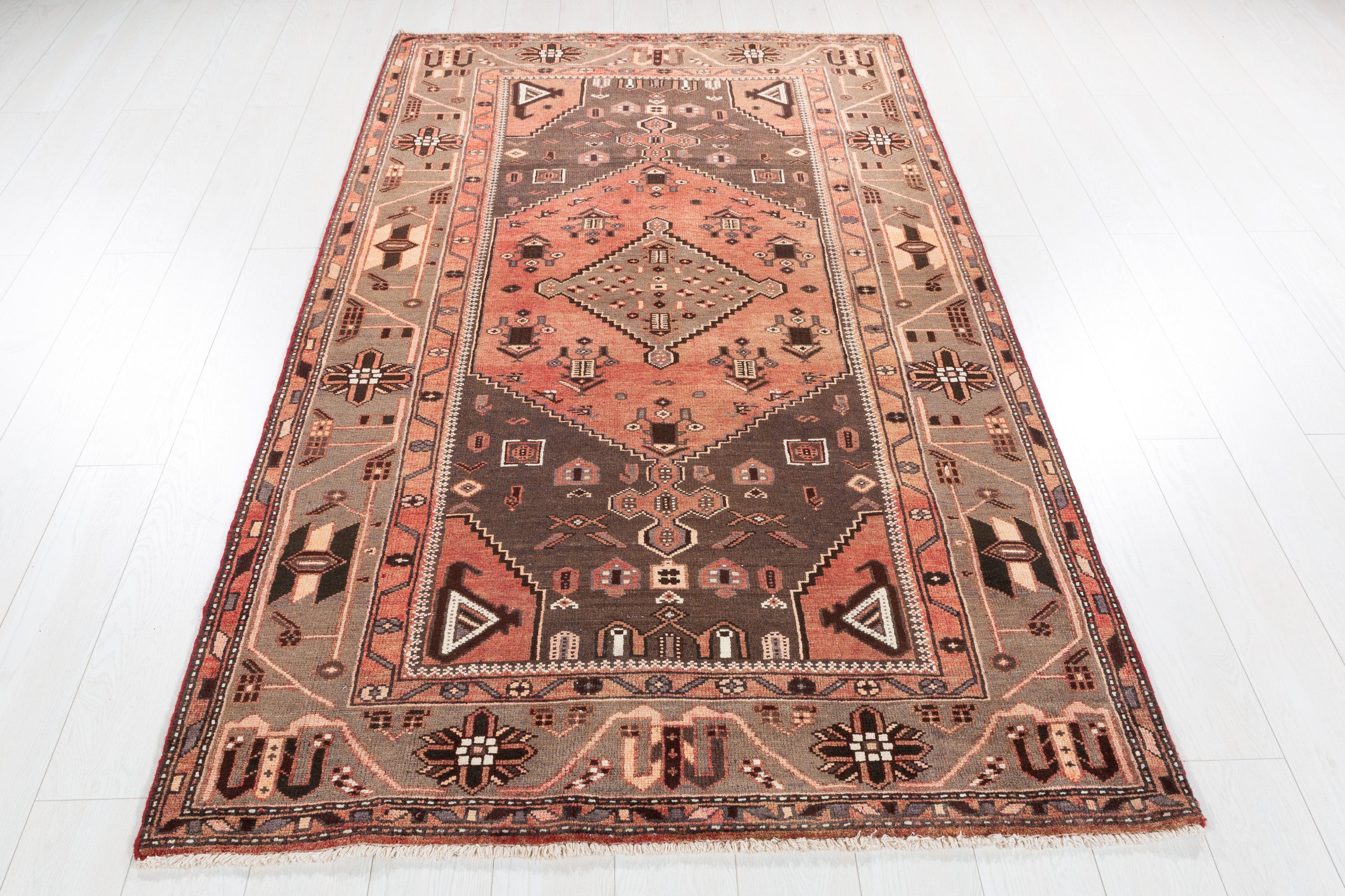 Vintage Brick Red Tribal Diamond Area Rug – 7' 5" x 4' 4" (225 x 132 cm)