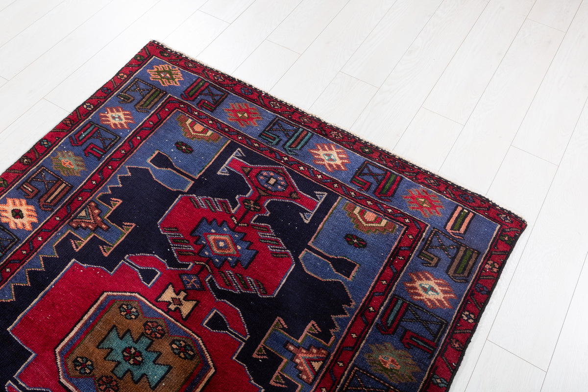 Collectible Vintage Deep Navy Blue, Pinkish-Red Triple Medallion Area Rug – 6' 3" x 4' 3" (191 x 129 cm)