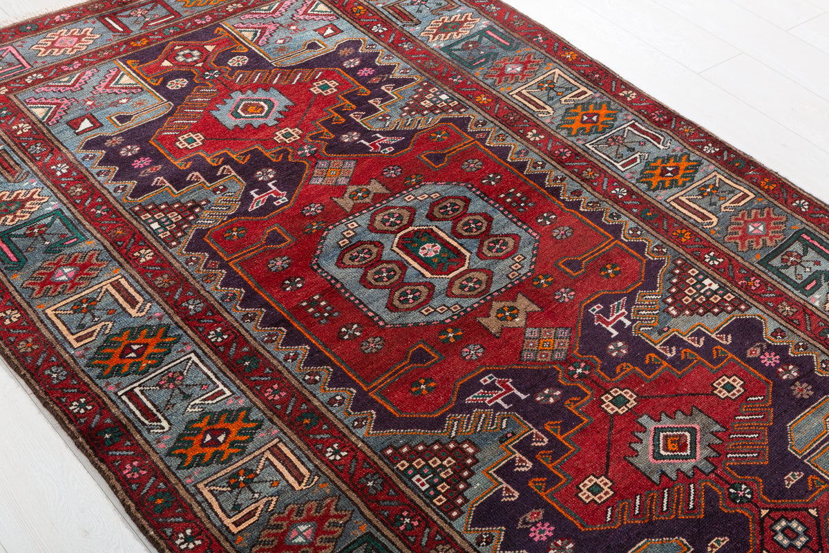 Collectible Vintage Red, Deep Navy Blue Triple Medallion Area Rug – 6' 8" x 4' 3" (204 x 130 cm)