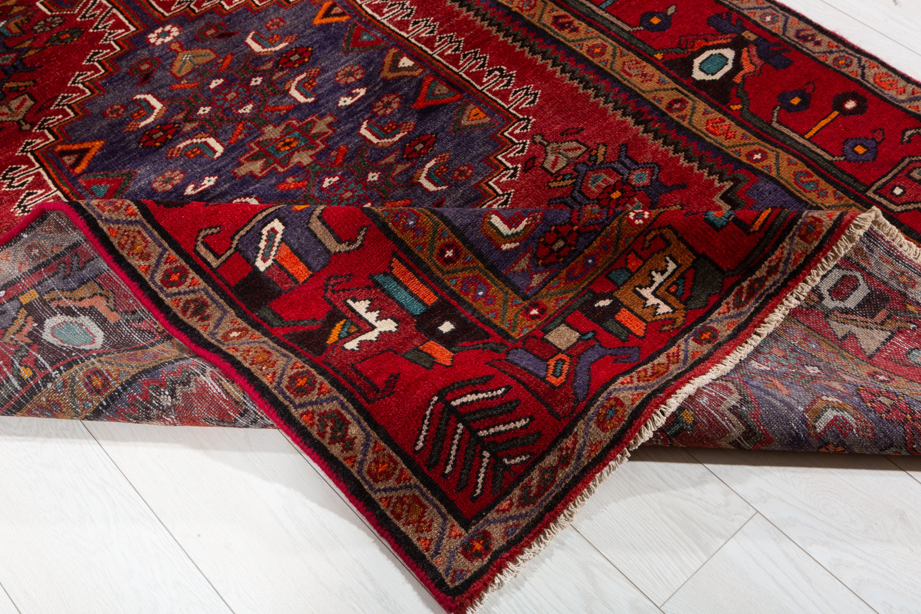 Vintage Rust Red, Navy Blue Central Medallion Area Rug – 6' 10" x 4' 7" (208 x 140 cm)