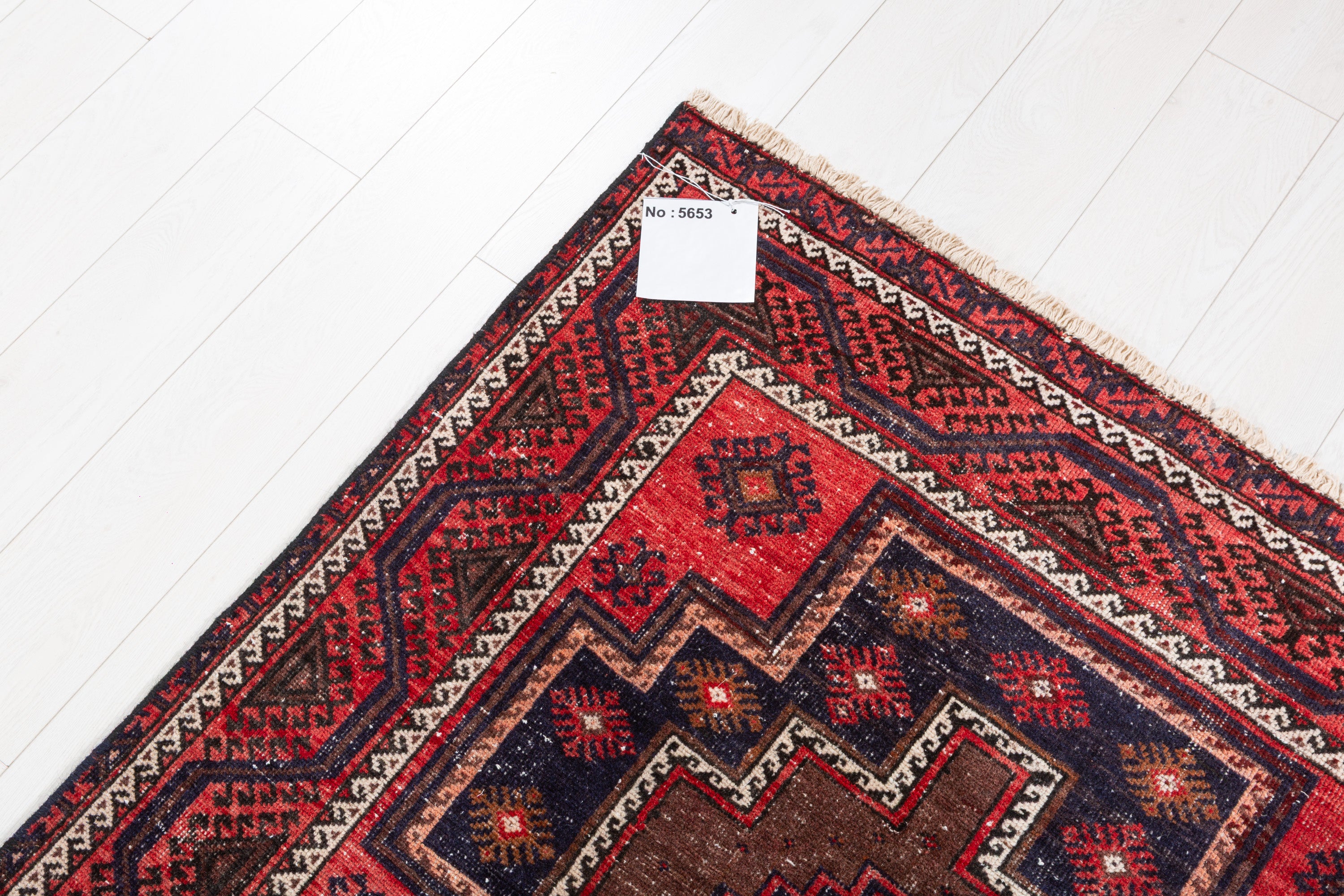 Vintage Navy Blue, Red Stepped Diamond Area Rug – 7' 9" x 3' 11" (236 x 119 cm)
