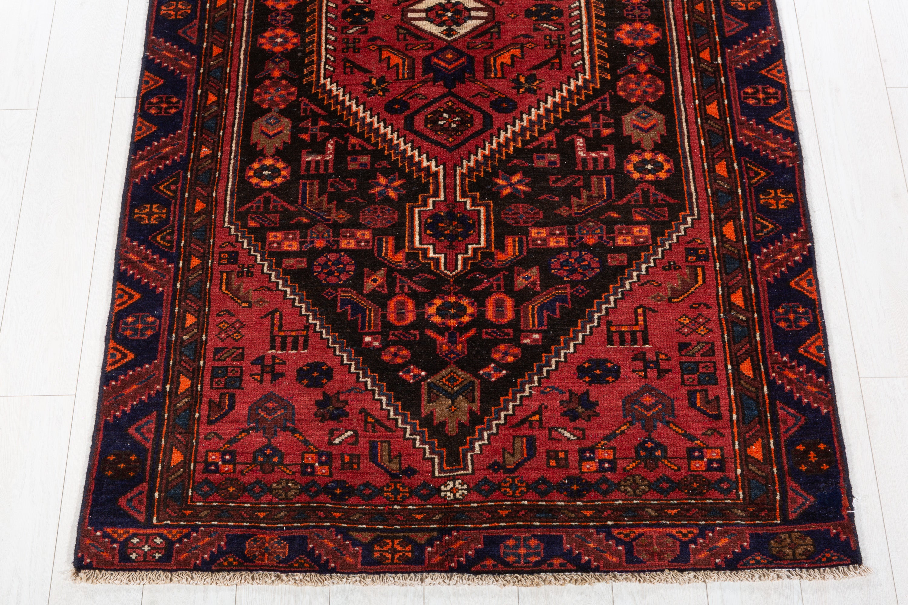 Vintage Black, Rust Red Elongated Medallion Area Rug – 7' 5" x 4' 0" (226 x 123 cm)