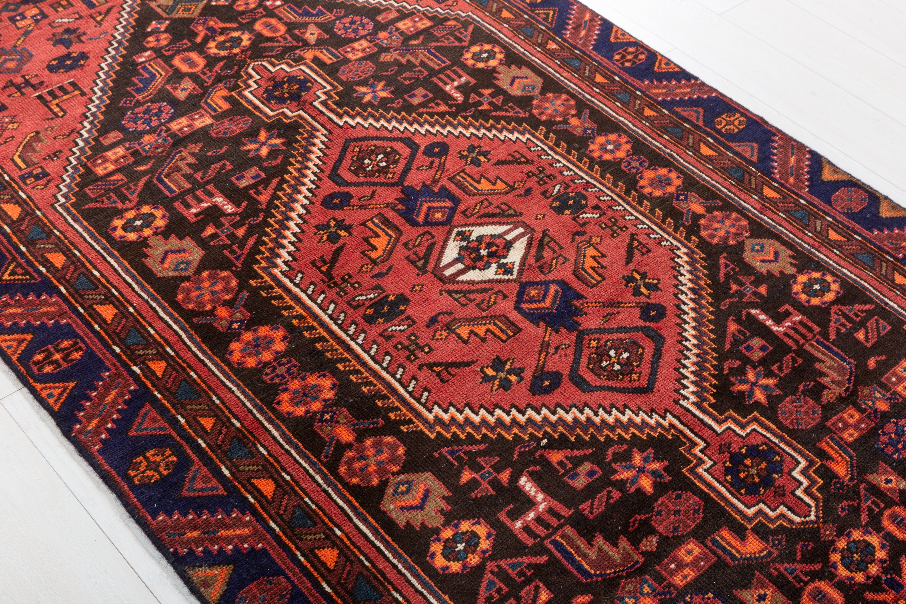 Vintage Black, Rust Red Elongated Medallion Area Rug – 7' 5" x 4' 0" (226 x 123 cm)