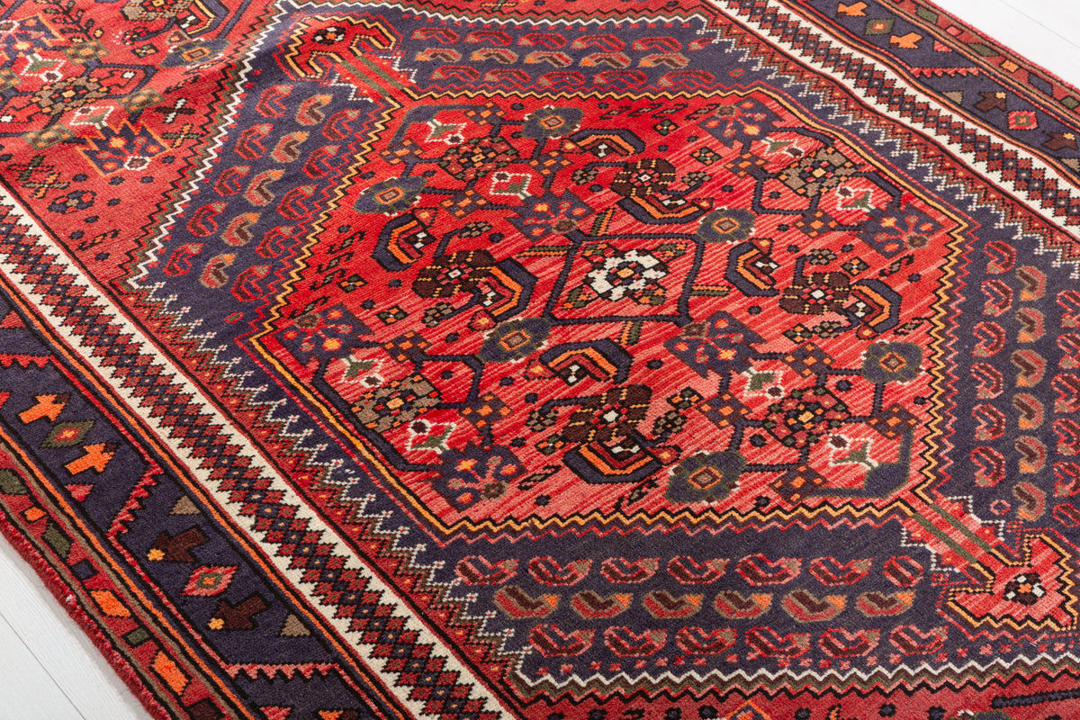 Vintage Red, Blue Central Medallion Area Rug – 6' 7" x 4' 4" (201 x 133 cm)