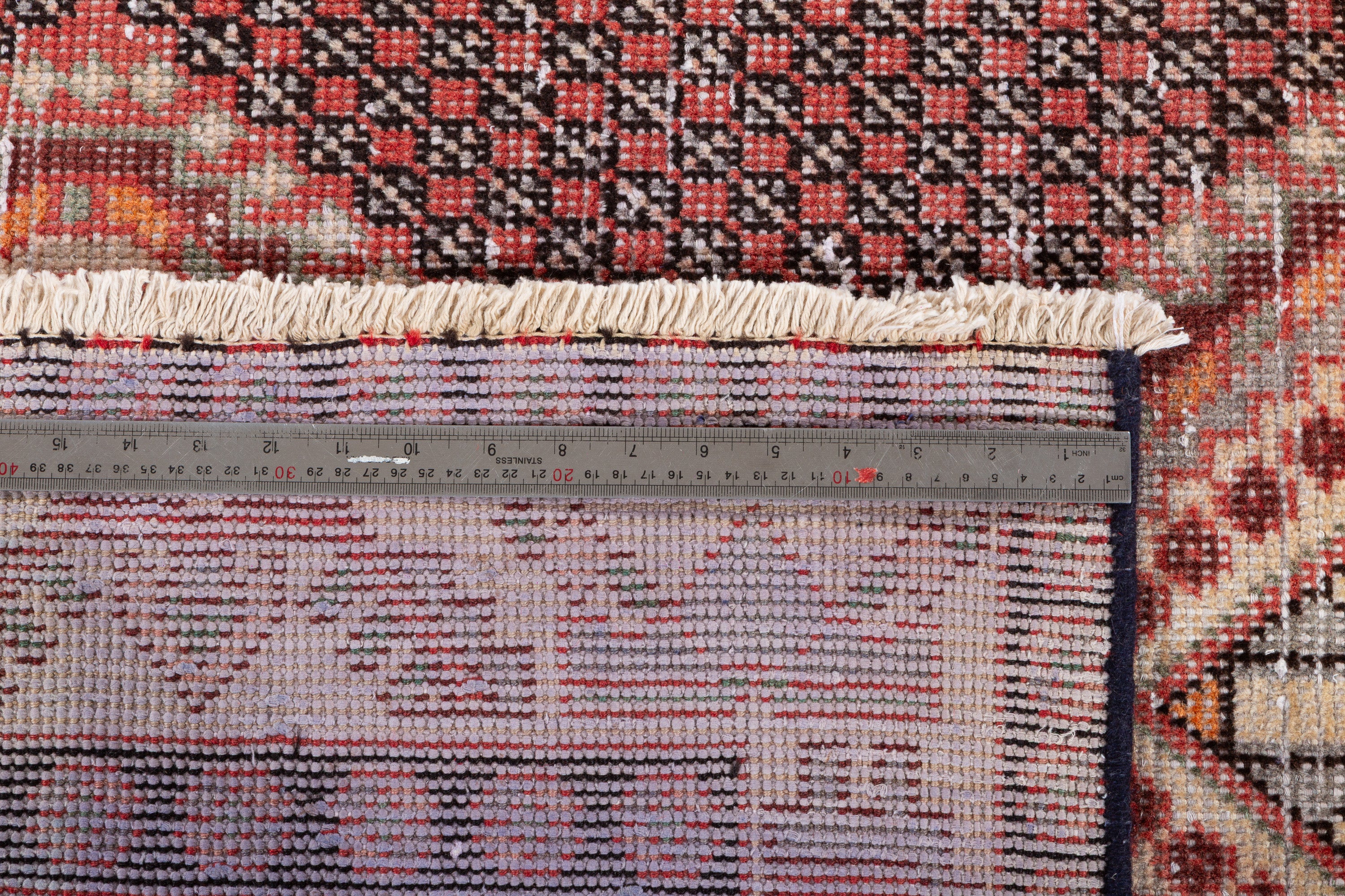 Vintage Faded Soft Coral Triple Diamond Area Rug – 6' 4" x 4' 10" (192 x 148 cm)