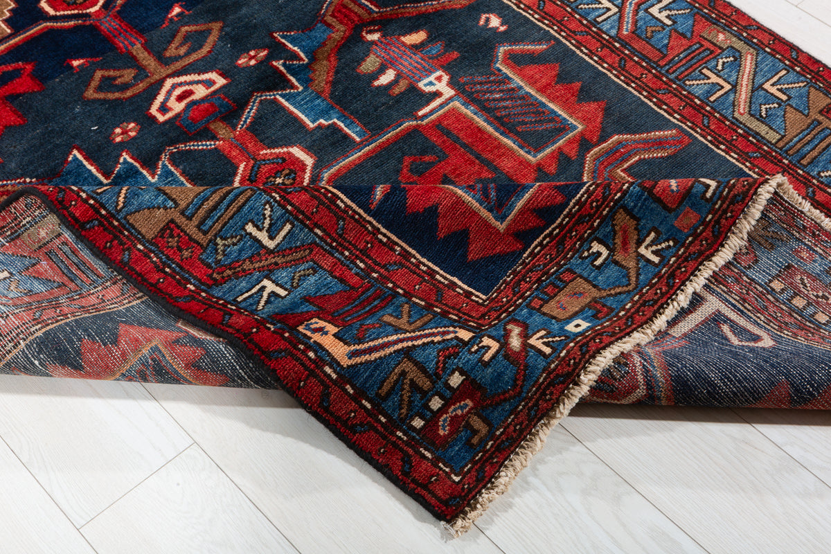 Collectible Vintage Deep Navy Blue, Red Animal Motif Area Rug – 6' 8" x 4' 3" (204 x 129 cm)
