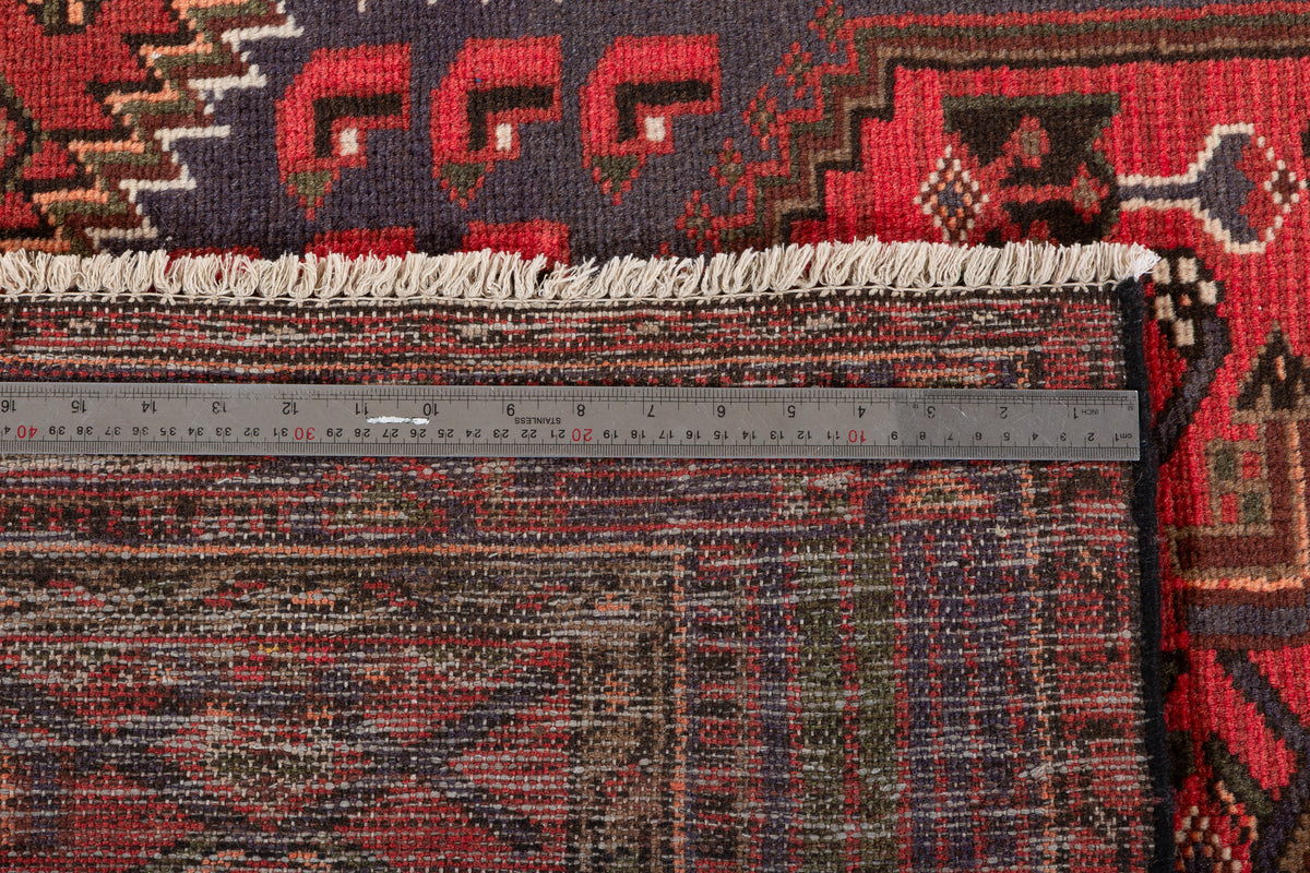 Vintage Red Stepped Medallion Area Rug – 6' 8" x 4' 1" (202 x 125 cm)