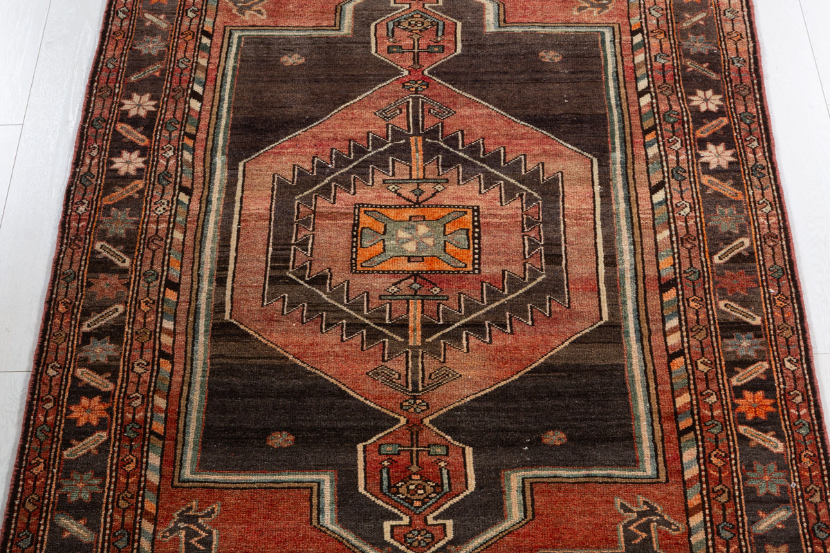 Collectible Antique Brick red, black Geometric Area Rug – 6' 10" x 4' 6" (208 x 136 cm)