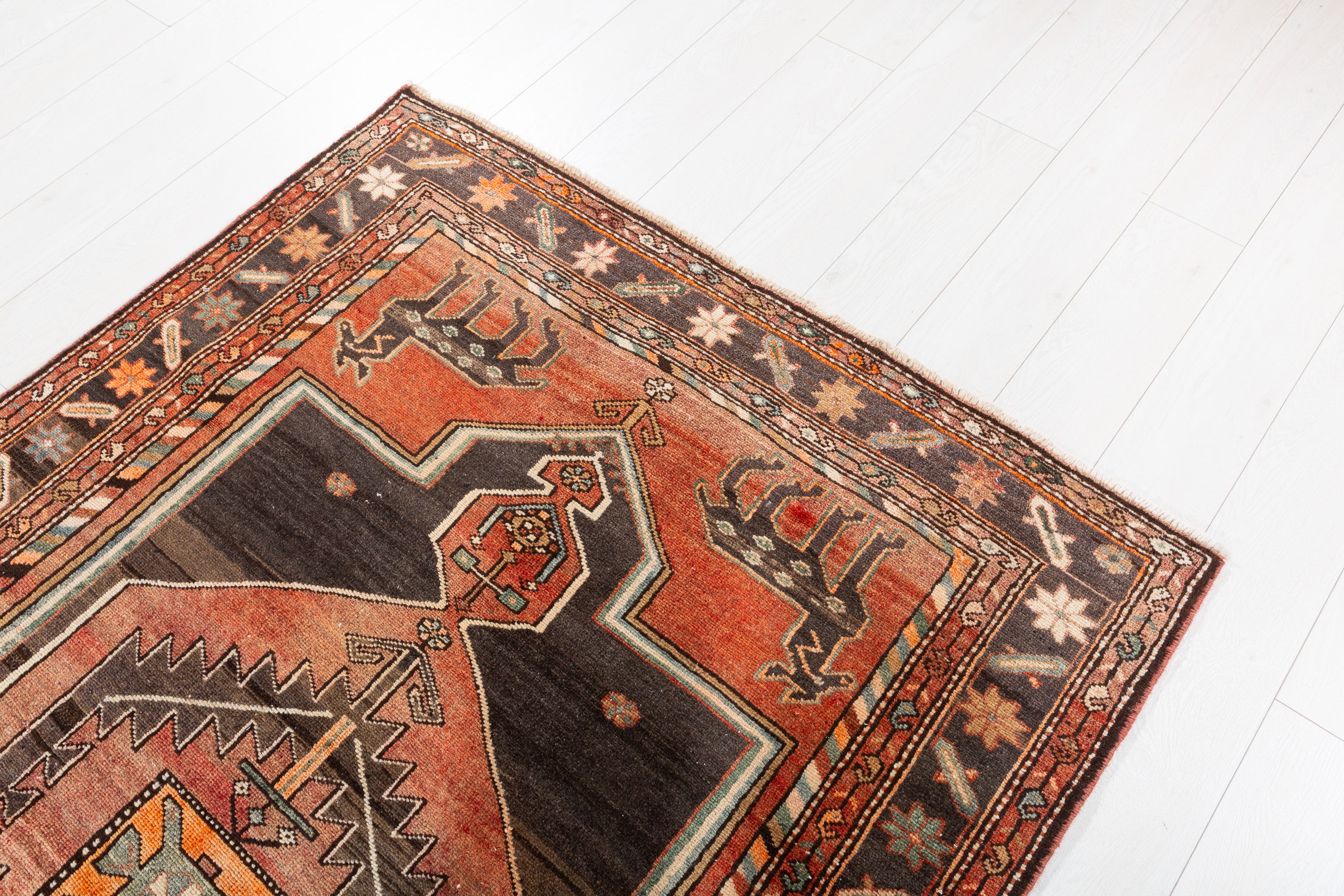 Collectible Antique Brick red, black Geometric Area Rug – 6' 10" x 4' 6" (208 x 136 cm)